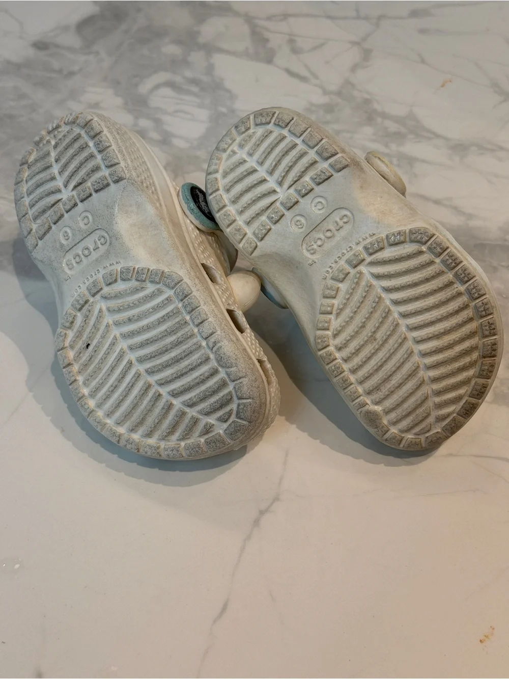 CROCS Kids White w/ Rainbow Unicorn Sz 6 (baby/toddler)